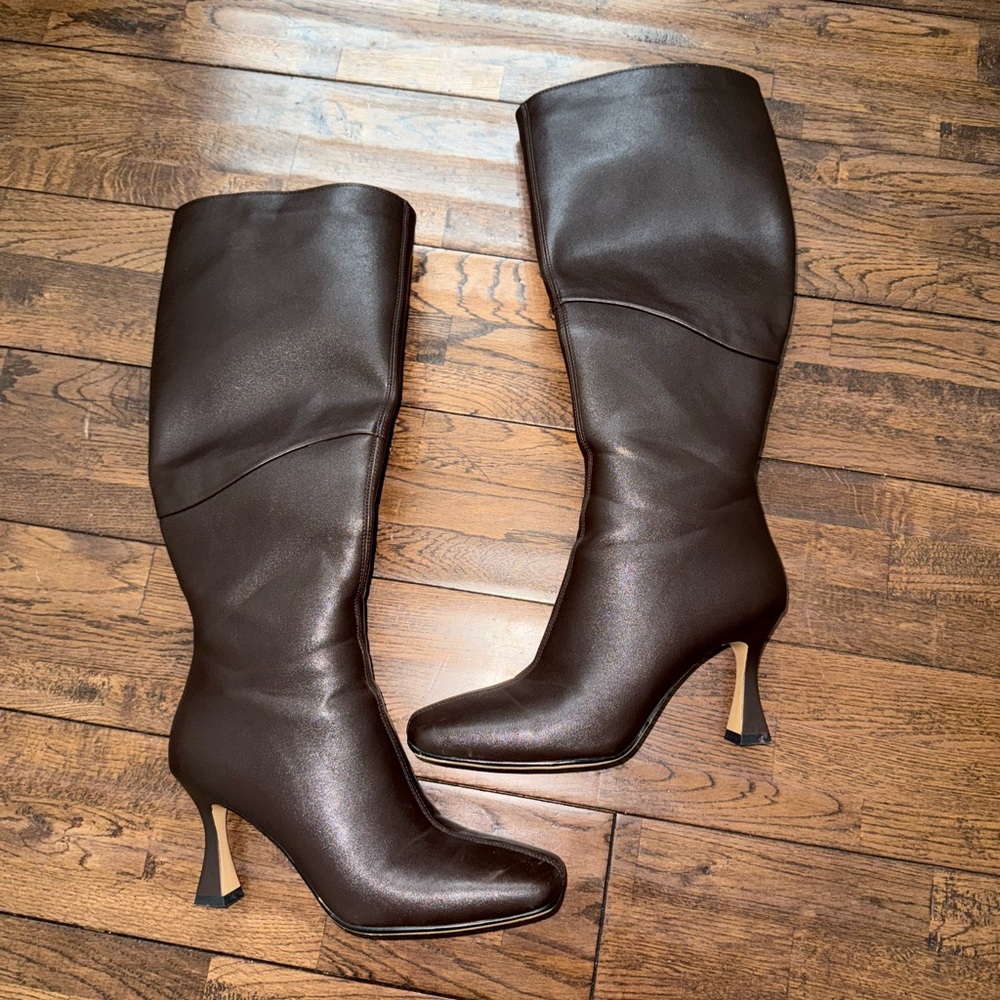 Chic Dark Brown Heeled Boots